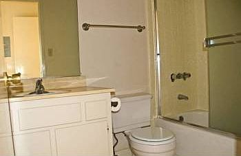 2nd image of 943 Azure St APT 1
