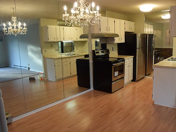 2nd image of 14182 Pennock Ave #302