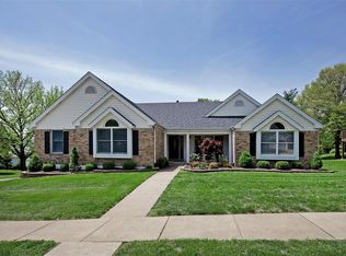 795 Whispering Meadows Dr, Ballwin, MO
