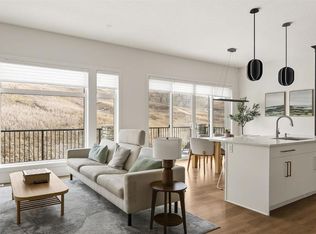 68 SW Cranbrook Cpe SE, Calgary, AB T3M3L5