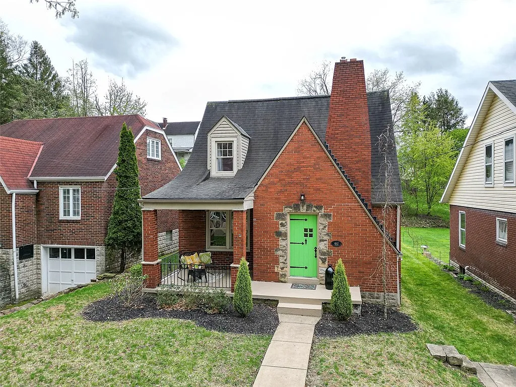 612 Delaware Ave photo 1