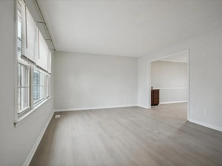 1 Sandpiper Ct — Photo 2