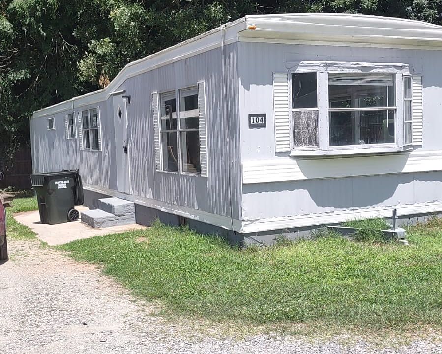 1st image of 104 Cindy Ln