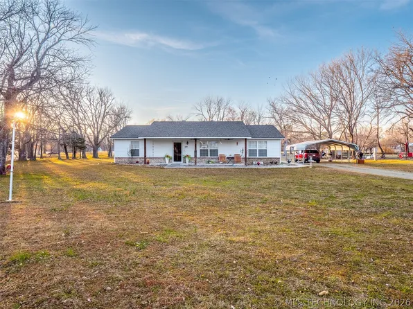 408 S 10th St, Hartshorne, OK 74547
