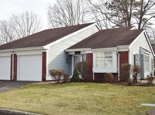 9 Cutchogue Ct, Ridge, NY 11961