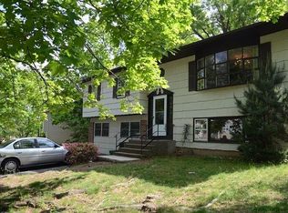 21 Dana Rd, Monsey, NY 10952