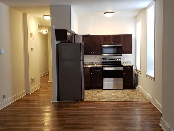 5th image of 502 W 7th St APT 1