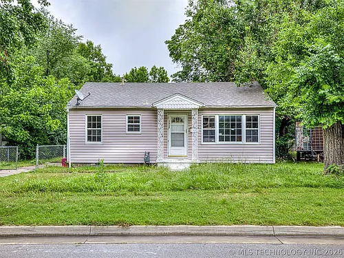 1913 N Florence Pl Photo 1
