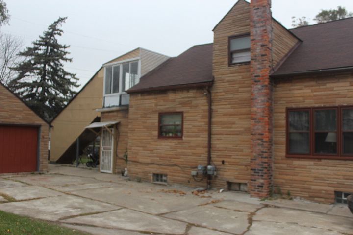 2nd image of 8075 Packard Ave Warren Mi 48089 #2