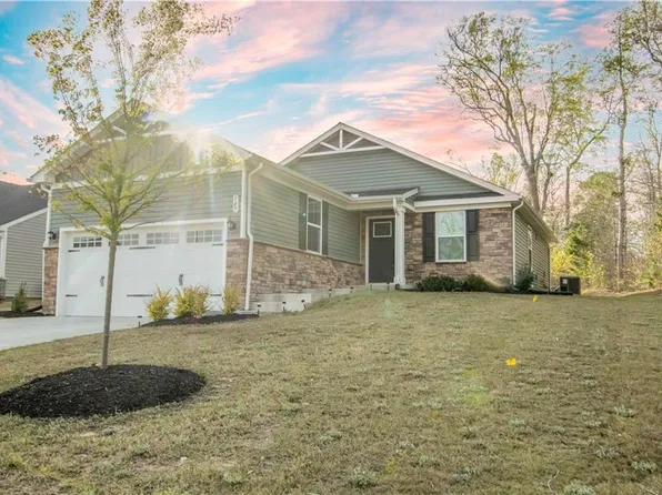 107 Annabelle Powell Pkwy, Williamsburg, VA 23185