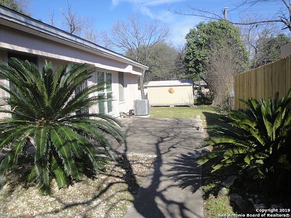 4th image of 239 Birchwood Dr