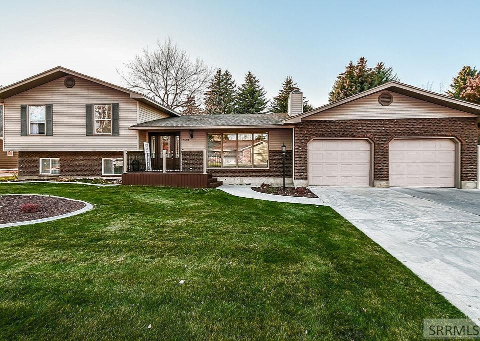 1st image of 2682 Glenwood Dr