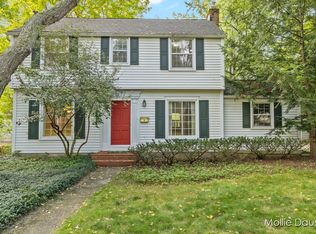 2122 Tenway Dr SE, East Grand Rapids, MI 49506
