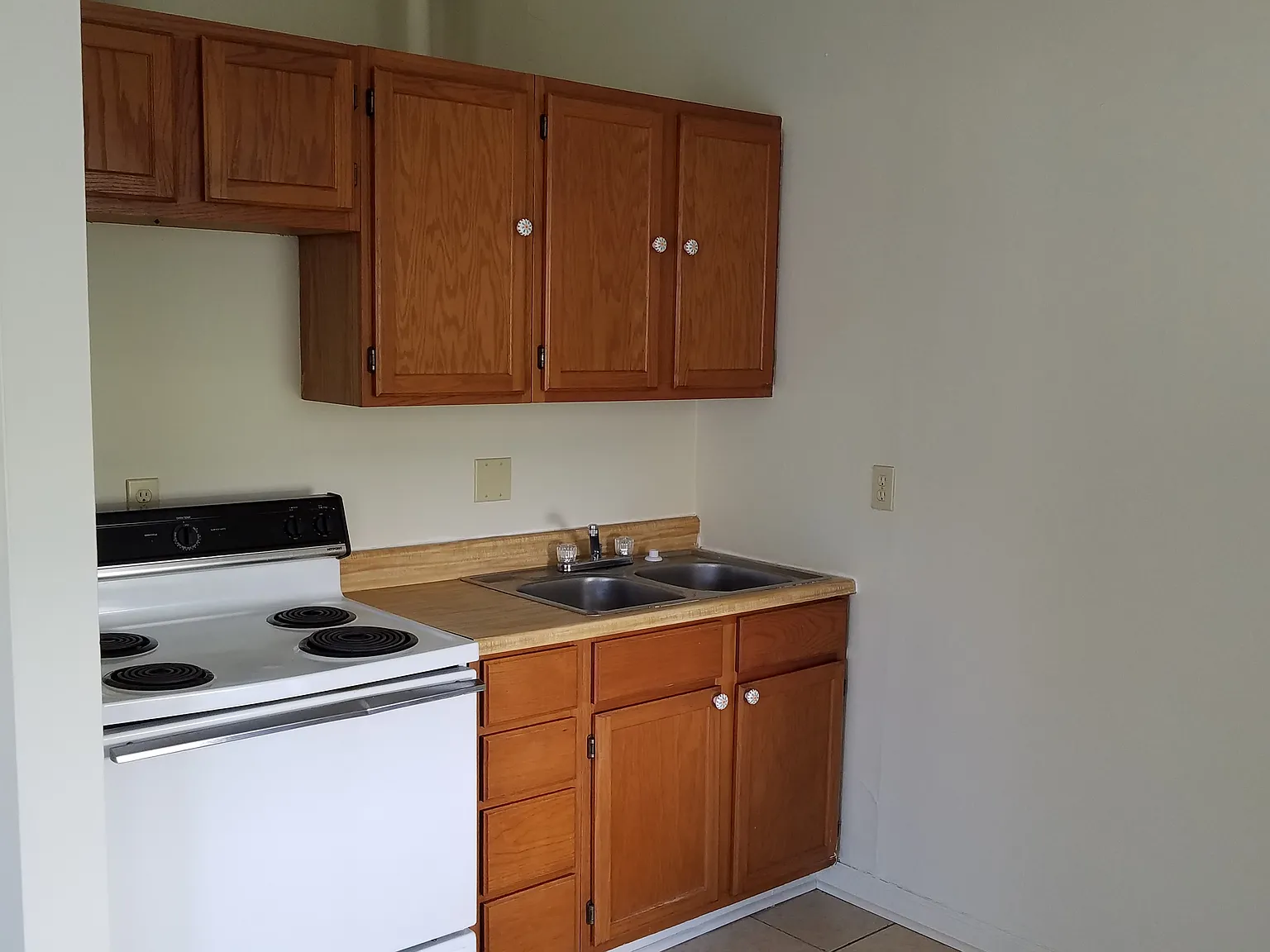 1 bed, 500 sqft, $900 — Photo 4