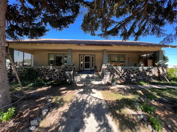 122 Lenz Ave, Hazelton, ID 83335