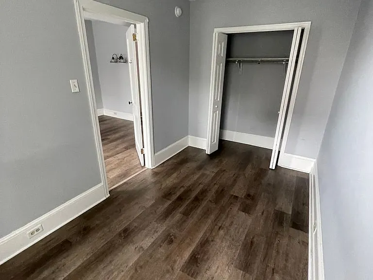 239 Bridge St — Photo 11