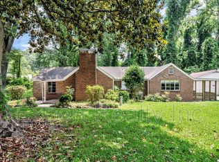 216 Meadowood Ave, Bessemer, AL 35023
