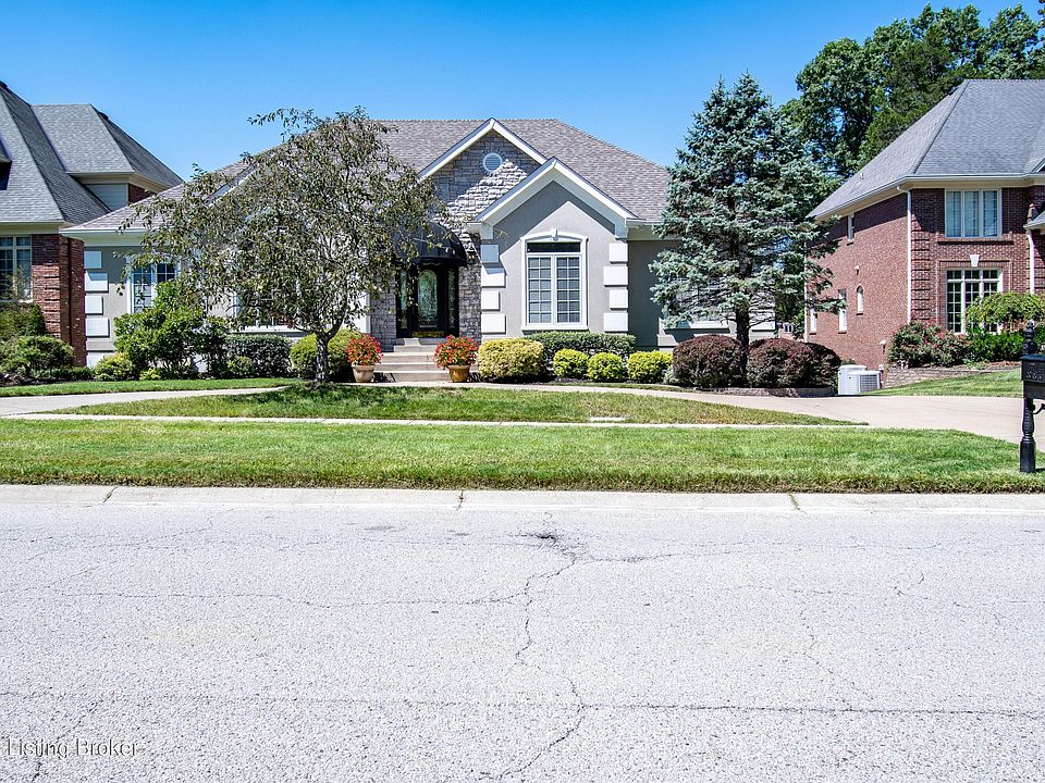 1st image of 15014 Forest Oaks Dr