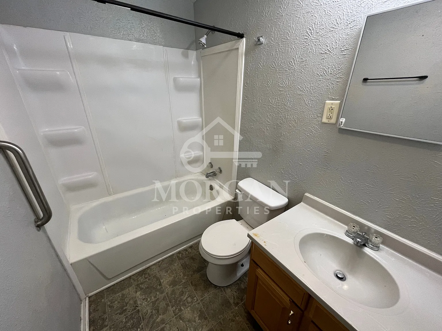 4214 East Lynn Street - 1 — Photo 4