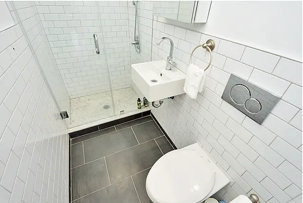 Rented by J Misrahi Realty Corp | media 5