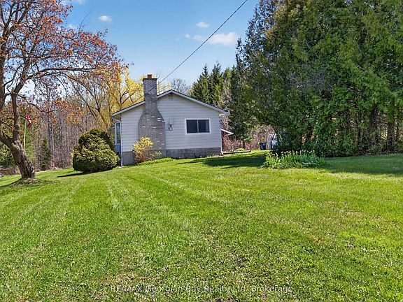 2nd image of 2407 Rumney Rd