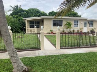 611 SW 28th Ter, Fort Lauderdale, FL 33312