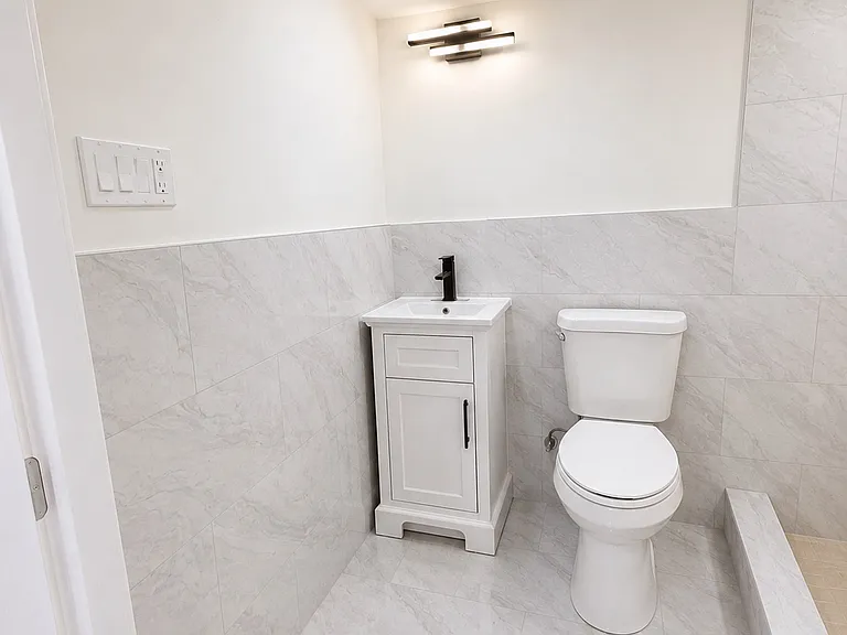 422 Fountain St #1 — Photo 8