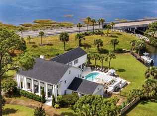 107 Sunset Cir, Port Saint Joe, FL 32456