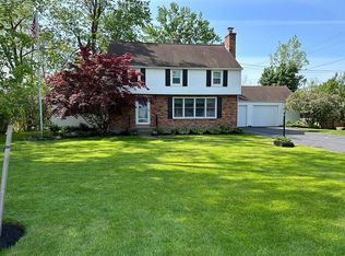 8515 Sunset Dr, Williamsville, NY 14221