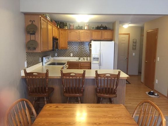 2nd image of 513 E Kentucky Ave