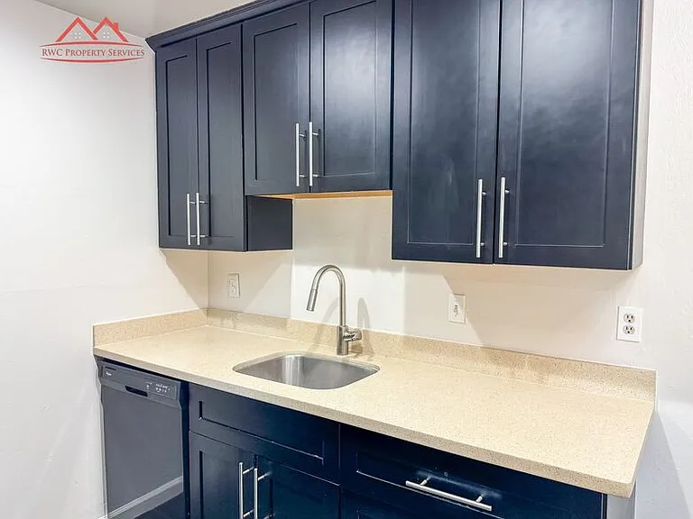 1578 Albatross Dr #1 — Photo 8