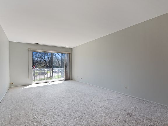 2nd image of 1500 Sandstone Dr APT 204