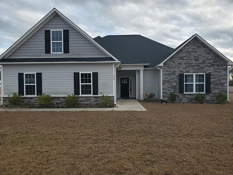 600 Unity Ct — Photo 2