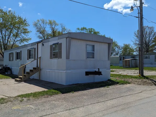 353 W Monroe St, Monticello, IL 61856