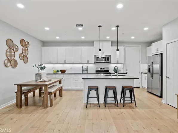 39 Savannah, Lake Forest, CA 92630