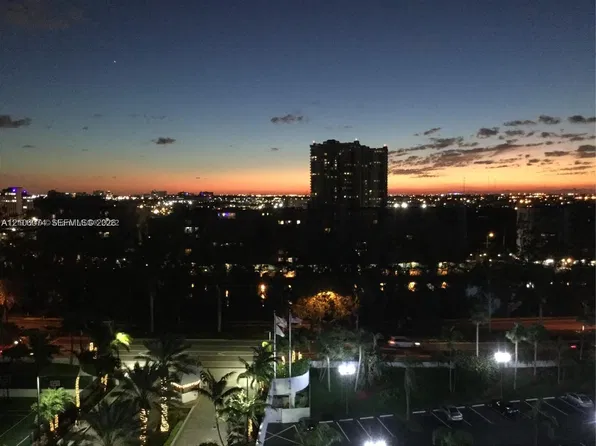300 Three Islands Blvd APT 308, Hallandale, FL 33009