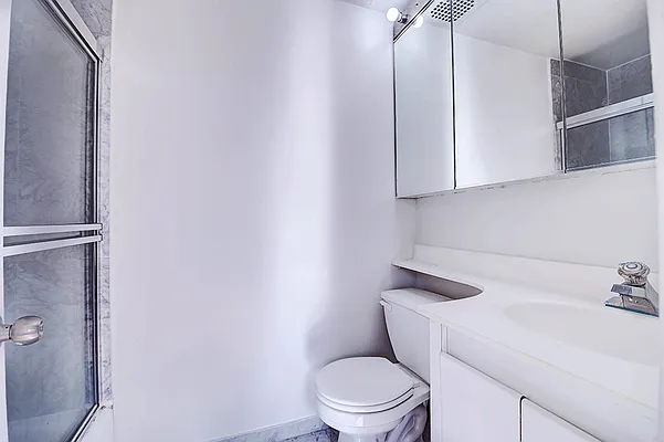 Rented by Urbane Brokerage | media 3