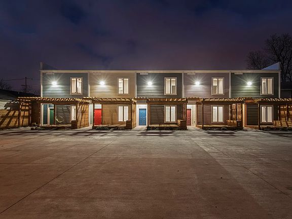 3rd image of 536 Lilly Ave