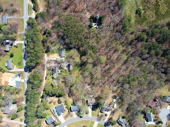 2nd image of 3590 Old Hamilton Mill Rd NE