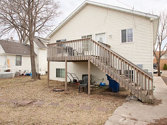 5th image of 709 17th Ave S