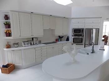 3rd image of 9167 Baybury Ln