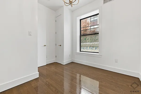 Rented by ERNY LLC | media 26