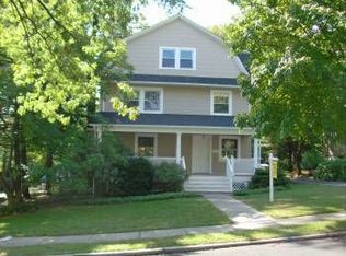 34 Ridgewood Ter, Maplewood, NJ 07040