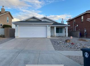 10420 Chandler Dr NW, Albuquerque, NM 87114