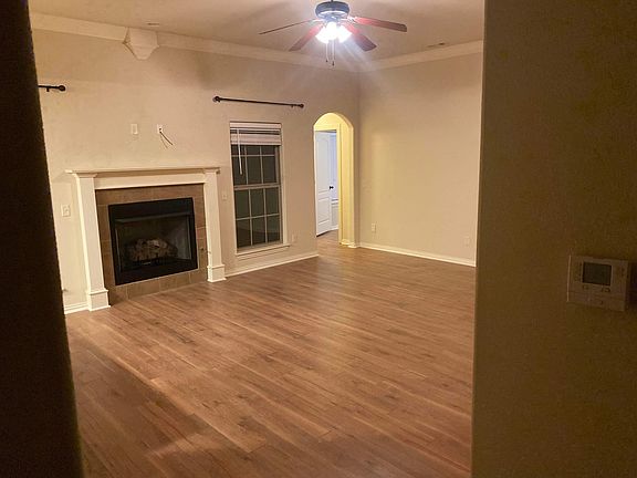 4th image of 416 N Cold Harbor Ave