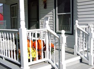 286 Maple St, Waterbury Center, VT 05677