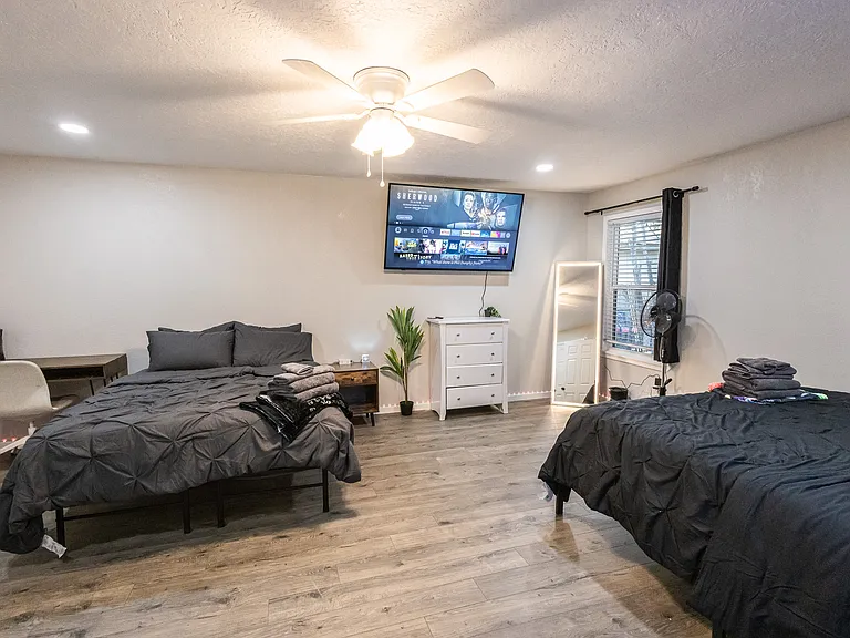 1112 S Dexter Dr — Photo 12