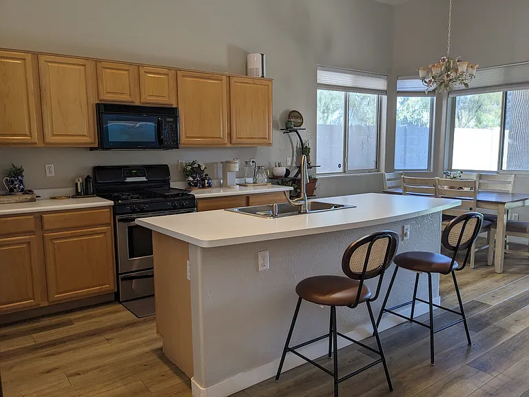 731 W Kent Pl — Photo 5