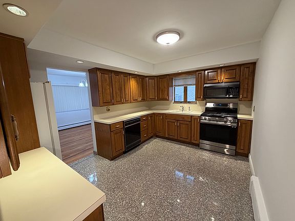 5th image of 338 E Brinkerhoff Ave