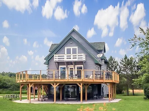 3044 Big Bay Rd, La Pointe, WI 54850